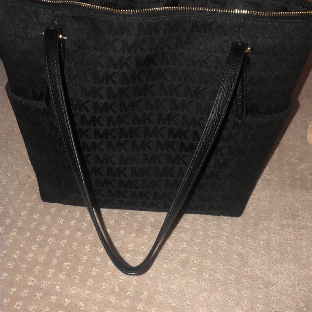 Michael Kors bag - Picture 4 of 7